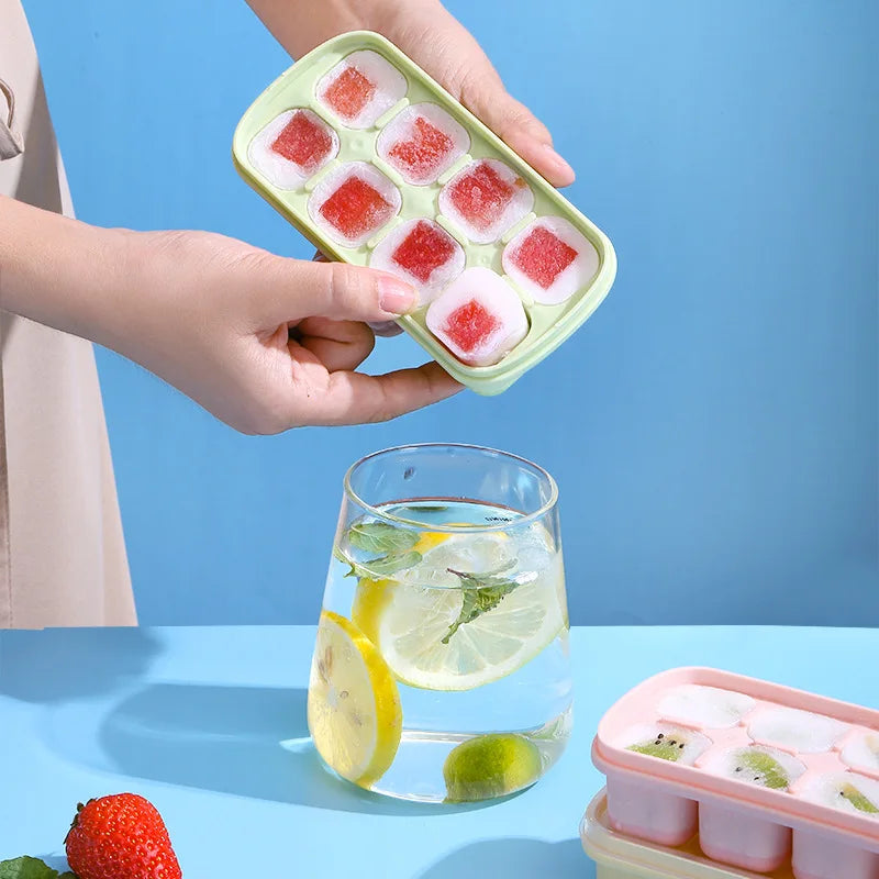 1-Piece 8-Cavity Silicone Ice Cube Tray with Lid